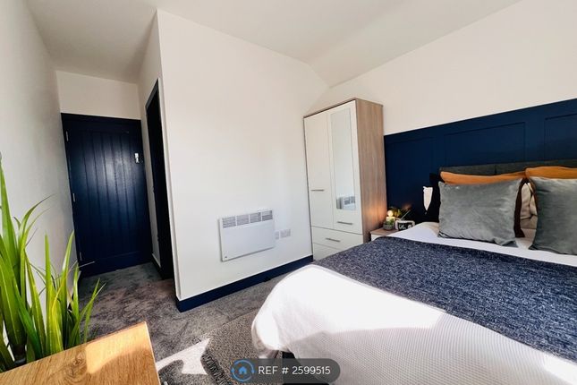 Bedroom 6 Ensuite Double Room
