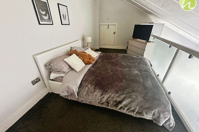 Flat 5, Runnymede Court, Stanford-Le-Hope photo 4