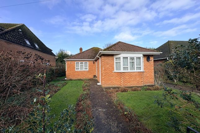 3 Avenue Gardens, Horley photo 3