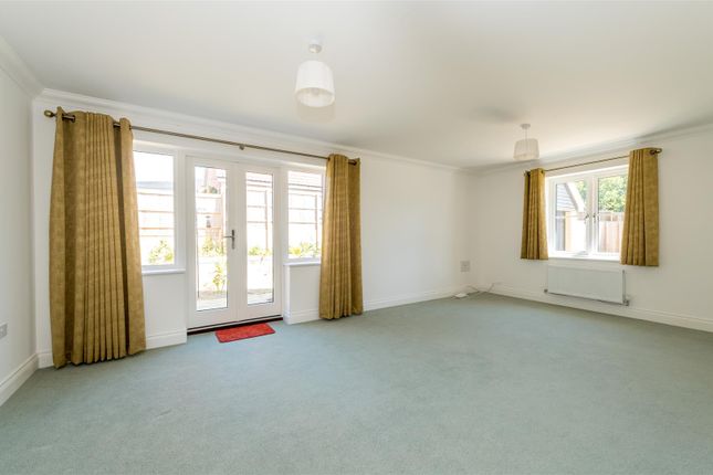 23, Carey Drive, Halesworth photo 4