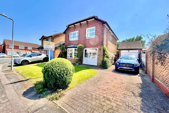 Thumbnail Detached house for sale in Cheyne Close, Sittingbourne