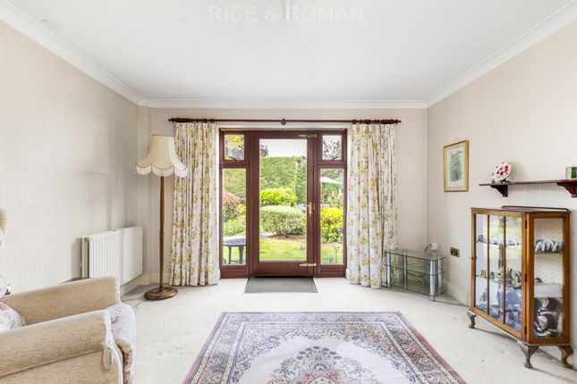 5 Merrylands Farm, Church Road, Leatherhead photo 4