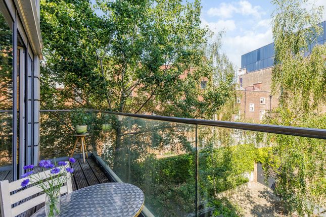 Flat 14, Norfolk House, London photo 4