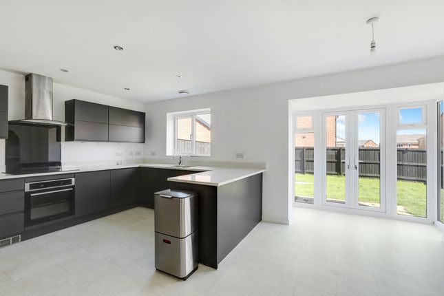 27 Colliers Way, Mansfield photo 4