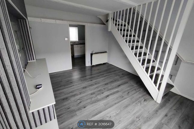 Clementina Close, Sunderland photo 2