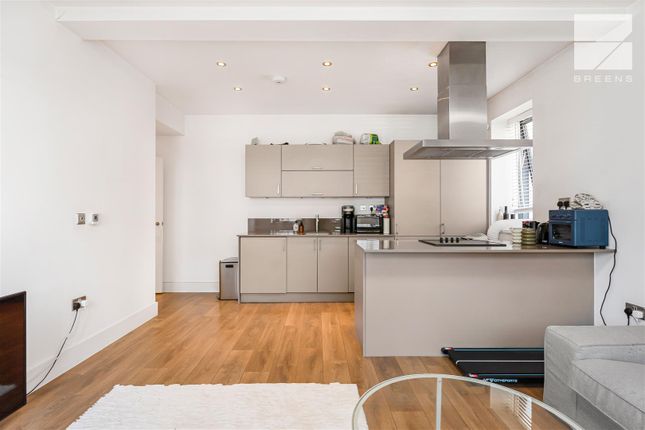 Flat 1, 1A, Willow Street, Chingford photo 4