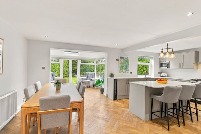 9 Hodgson Crescent, Leeds photo 4