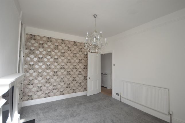 46, Grange Road, Sale photo 2