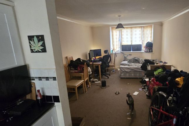 73, Cambridge Court, Bishop Auckland photo 5