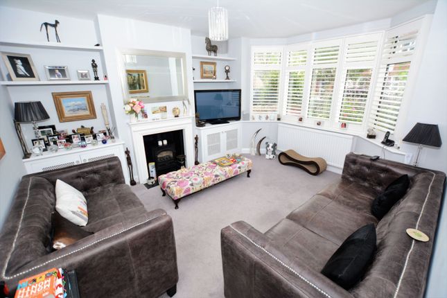 Orchard Avenue Chichester Po19 4 Bedroom Terraced House To