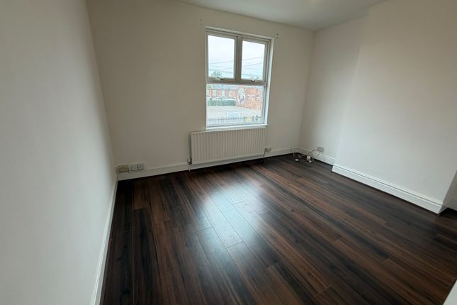 36 Duxbury Road, Leicester photo 5