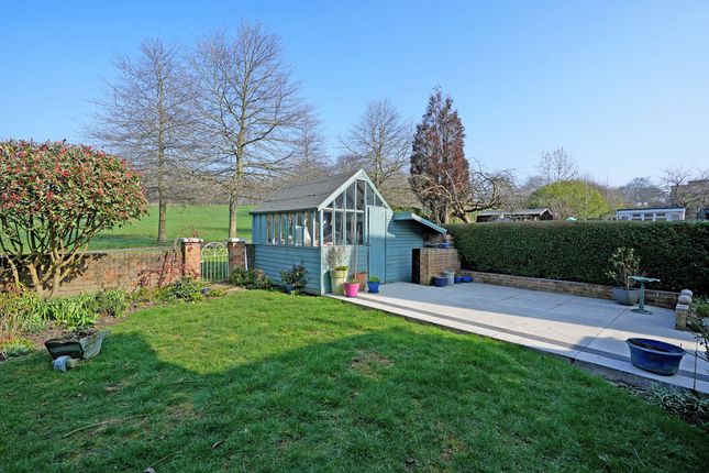 27, Olivers Mount, Sheffield photo 3