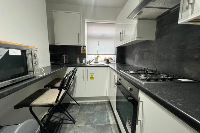 87, Station Road, North Harrow photo 4