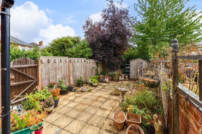 7, Roundhill Road, Kettering photo 4