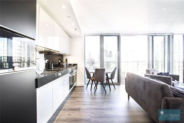 2102 Kingwood House, 1, Chaucer Gardens, London photo 3