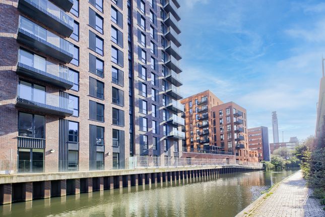 Flat for sale in The Regent, Snow Hill Wharf, 64 Shadwell Street