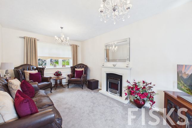 49, Hellendoorn Road, Canvey Island photo 2