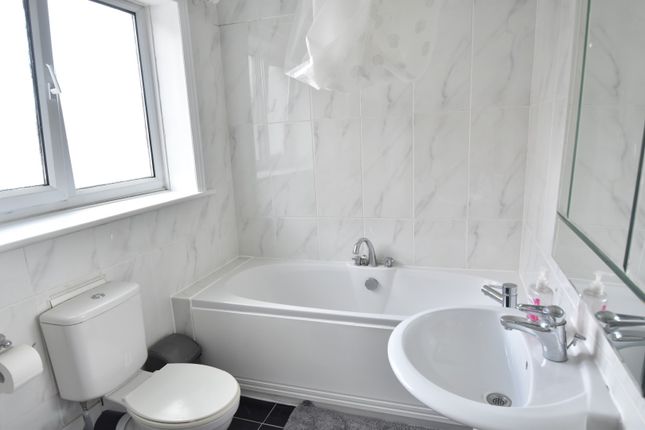 First floor flat 2, 236 New Church Road, Hove photo 4