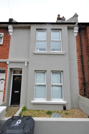 Terraced house to rent in Buller Road, Brighton