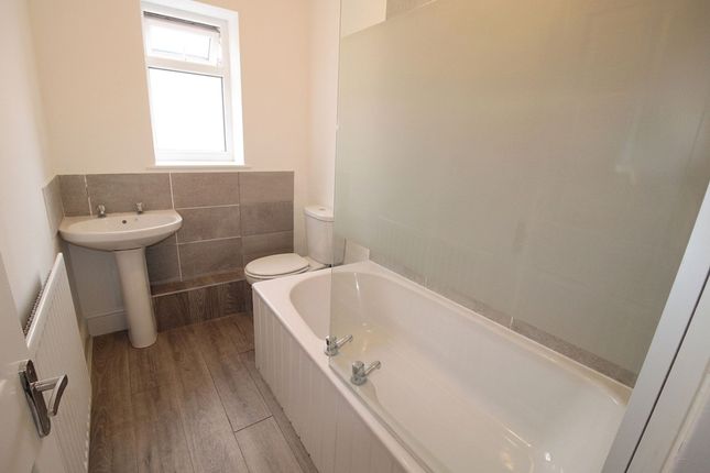 6 Tweedy Street, Blyth photo 4