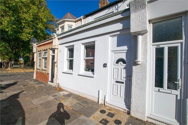 Thumbnail Maisonette to rent in Paget Street, Cardiff