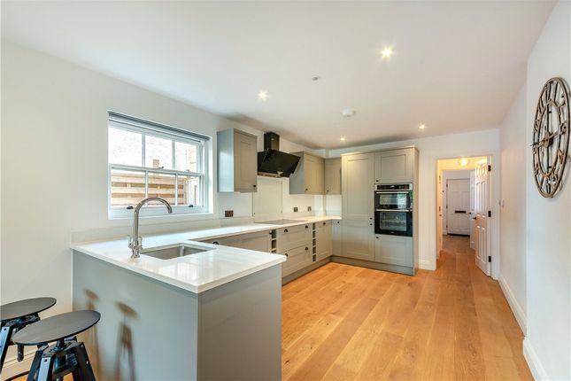 16, Chesil Street, Hampshire photo 3