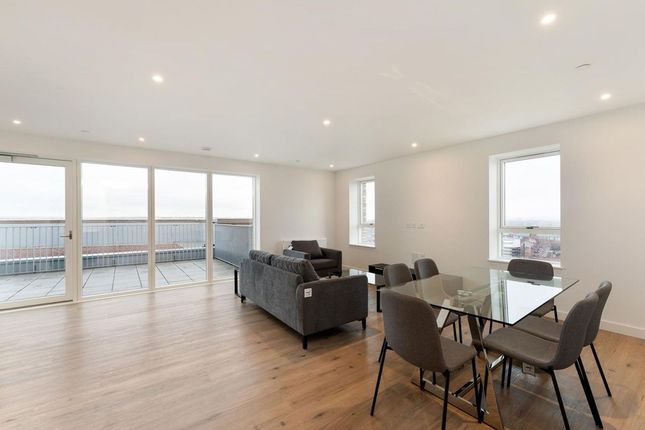 Flat 167, Alington House, London photo 3