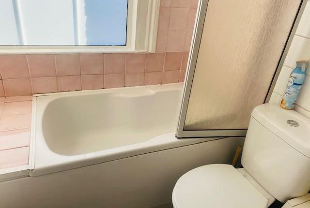 207 B, High Road, Harrow photo 5