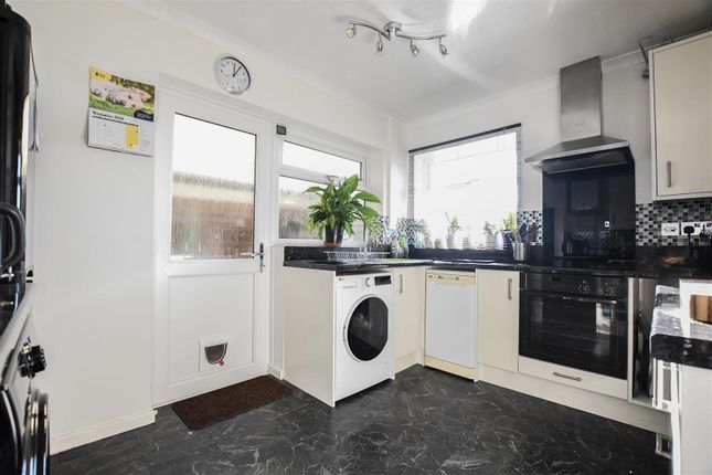 72, Parkstone Road, Hastings photo 2