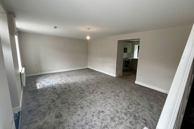 129 Ystrad Road, Pentre photo 5