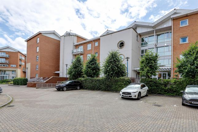 Flat for sale in Taliesin Court, Chandlery Way, Cardiff