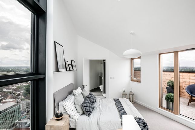 Flat for sale in St Mark's Square, Bromley