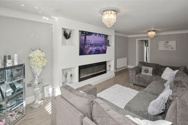 14, South Hill Way, West Yorkshire photo 2