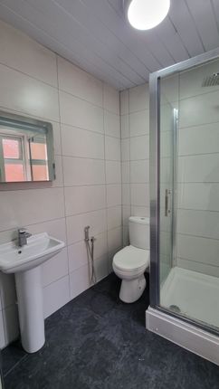 397A, BRADFORD ROAD, Manchester photo 4