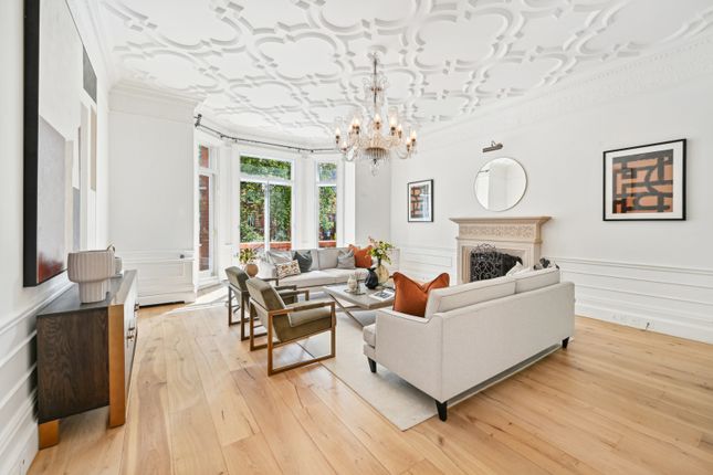 Thumbnail Terraced house to rent in Lower Sloane Street, Sloane Square