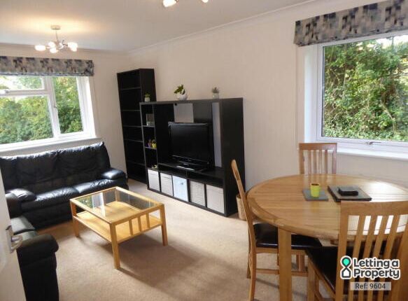 Flat 8, Coniston Court, Bower Hill, Epping photo 2