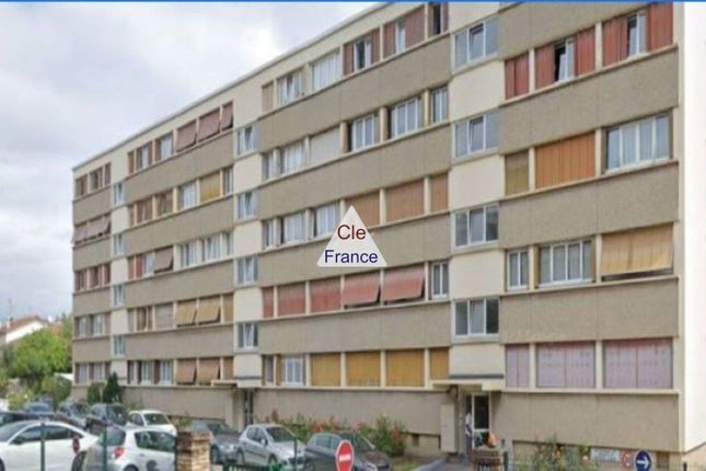 Thumbnail Apartment for sale in Neuilly-Sur-Marne, Ile-De-France, 93330, France