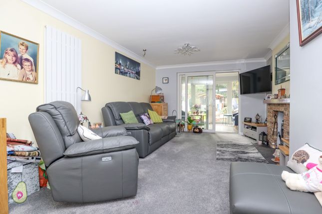 Detached house for sale in Chestnut Road, Farnborough, Hampshire