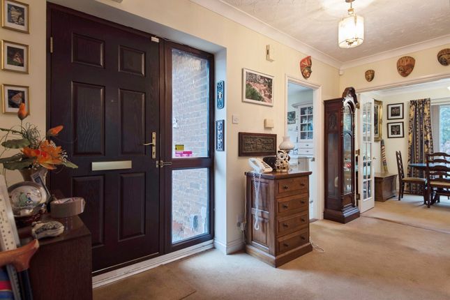 15, Curlew Crescent, Royston photo 2
