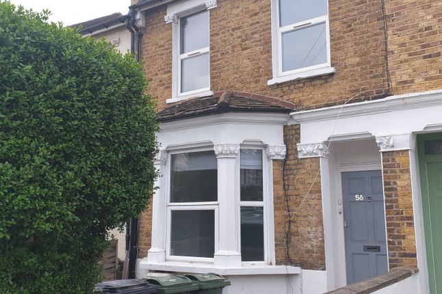 Thumbnail Flat to rent in Colmer Road, London