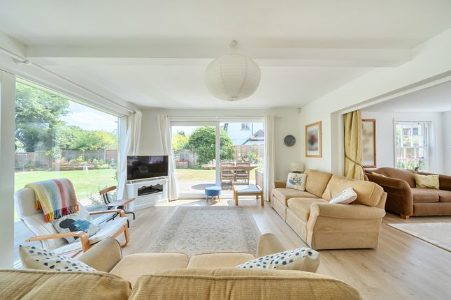16B, Abbots Road, Abbots Langley photo 4