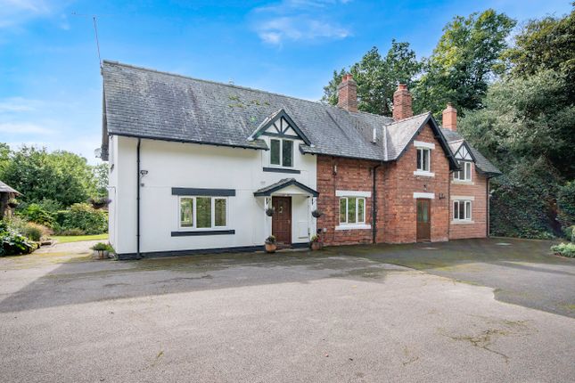 Detached house for sale in Bawtry, Doncaster, South Yorkshire