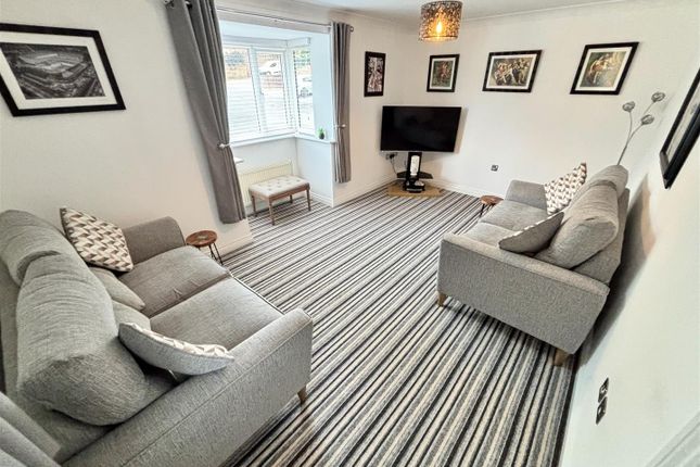 5, Boste Crescent, Durham photo 2