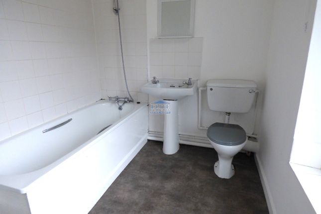 32, Melyn Street, Port Talbot photo 3