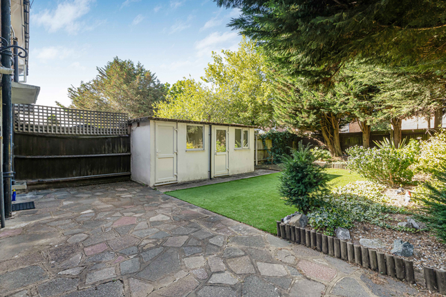 29, Binyon Crescent, Stanmore photo 3
