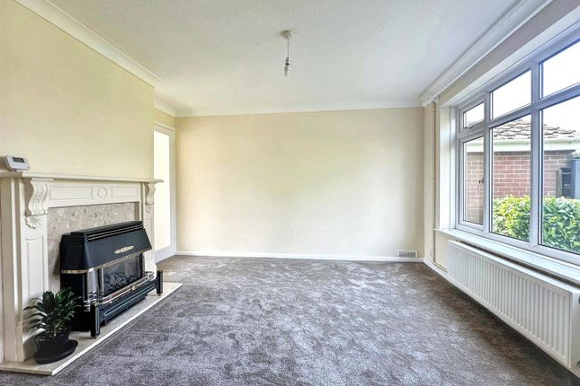 9, Chatsworth Drive, Stoke-On-Trent photo 3