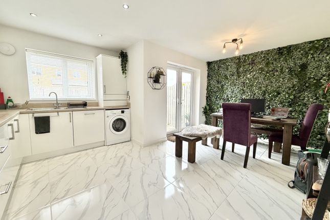 52, Brookdale, Sunderland photo 5