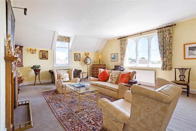 Flat 3,, Swan House, Petworth photo 3