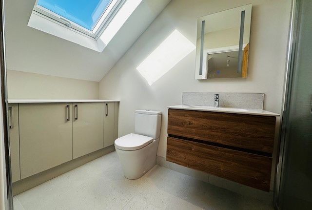 En-Suite Bathroom