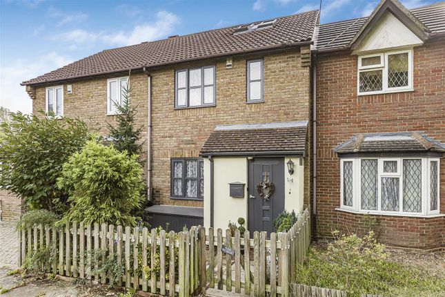 Thumbnail Terraced house for sale in Cublands, Hertford